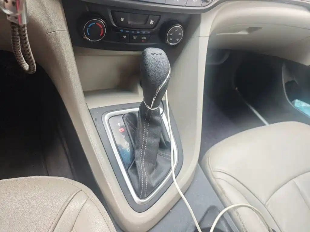 Buick Excelle GT 2018 — фото 10