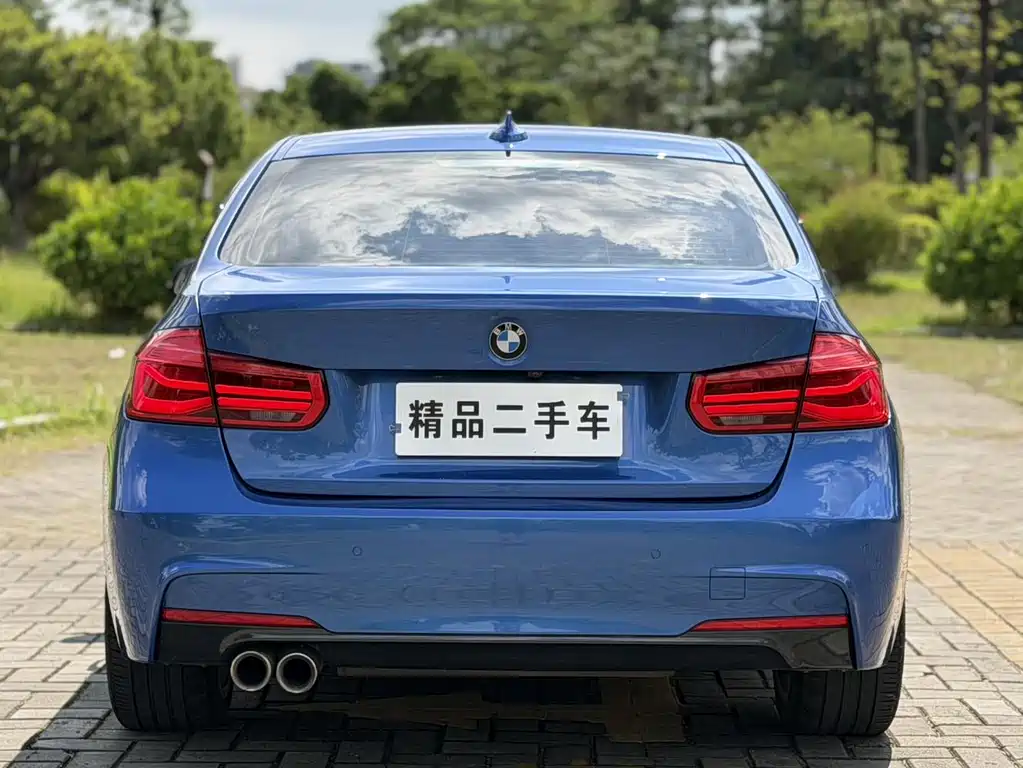 BMW 3 Series 2019 — фото 17