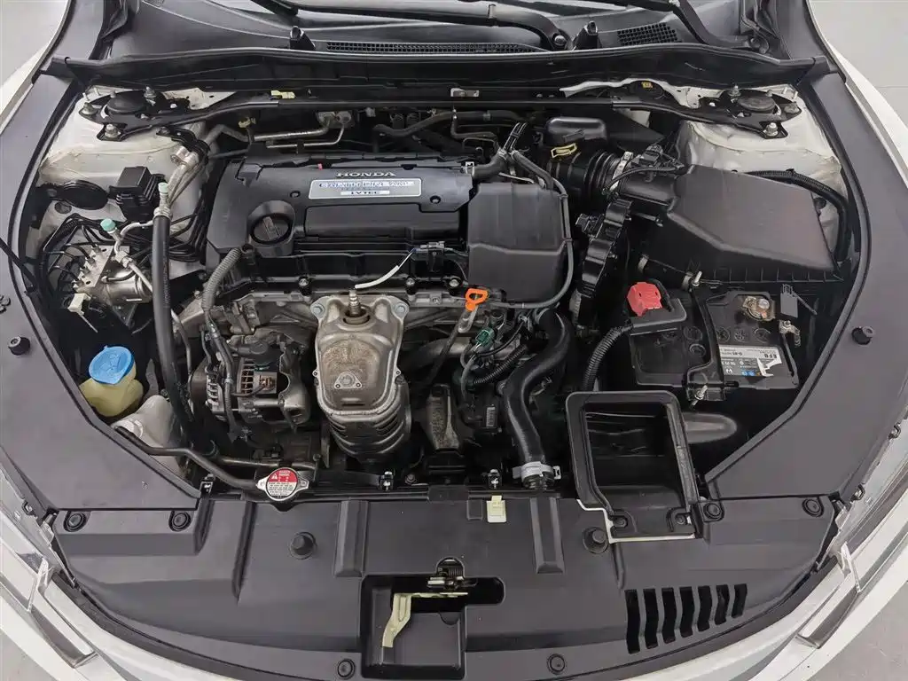 Honda Spirior 2015 — фото 6