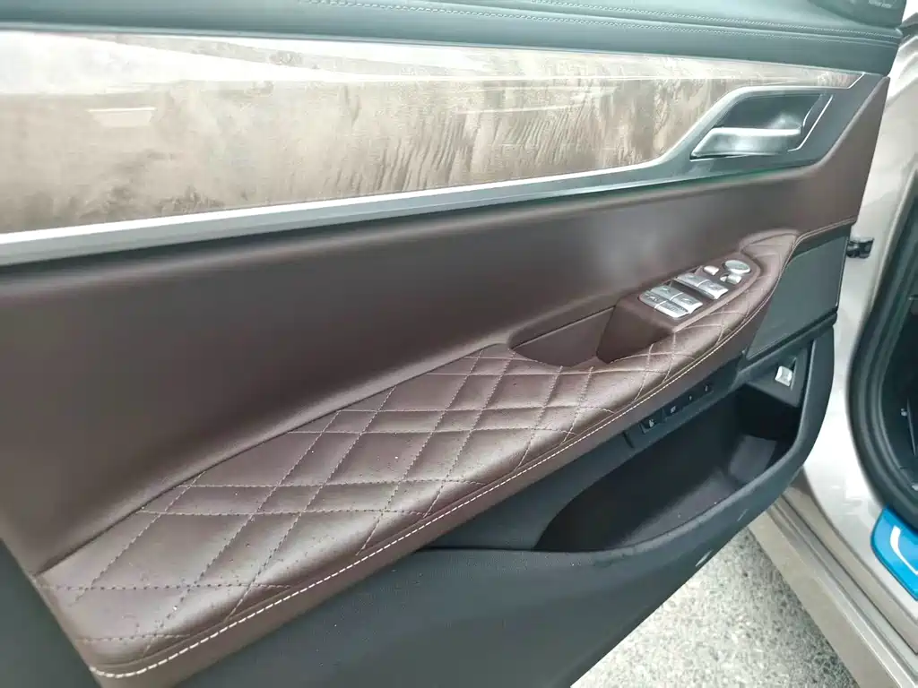 BMW 7 Series 2020 — фото 11