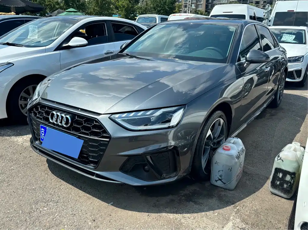 Audi A4L 2021