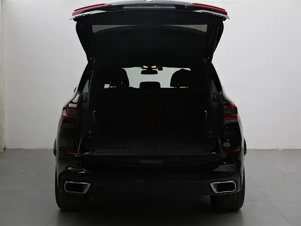 BMW X5 2023