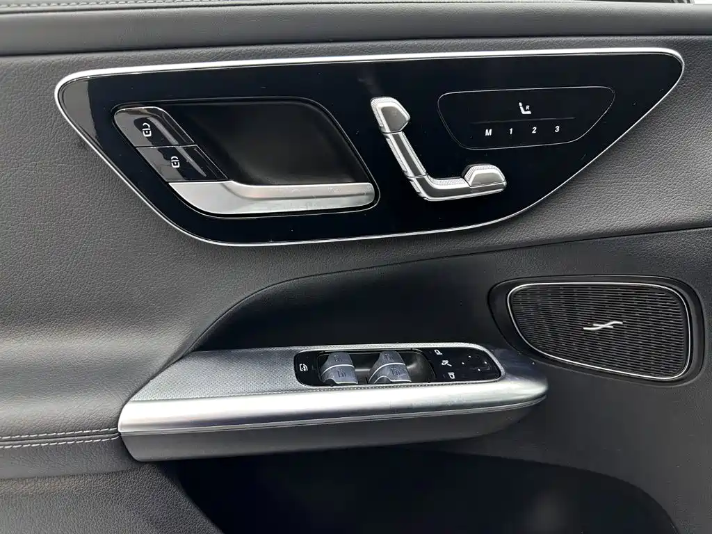Mercedes-Benz GLC 2025 — фото 23