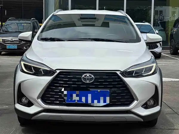 Toyota Yaris L 2022