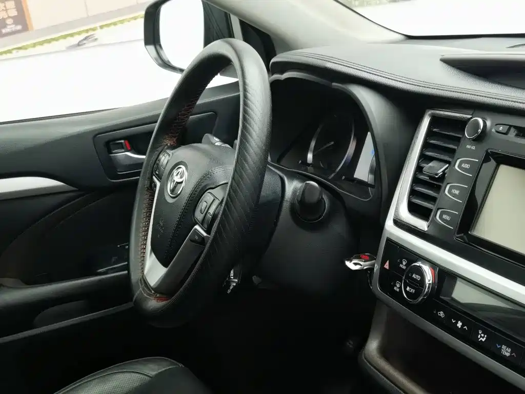 Toyota Highlander 2016 — фото 22
