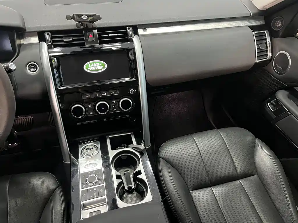 Land Rover Discovery 2020 — фото 13