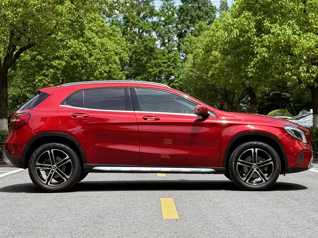 Mercedes-Benz GLA 2018 — фото 4