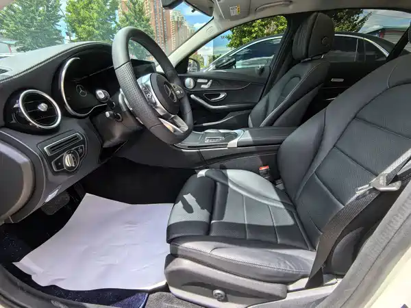 Mercedes-Benz C-Class 2021