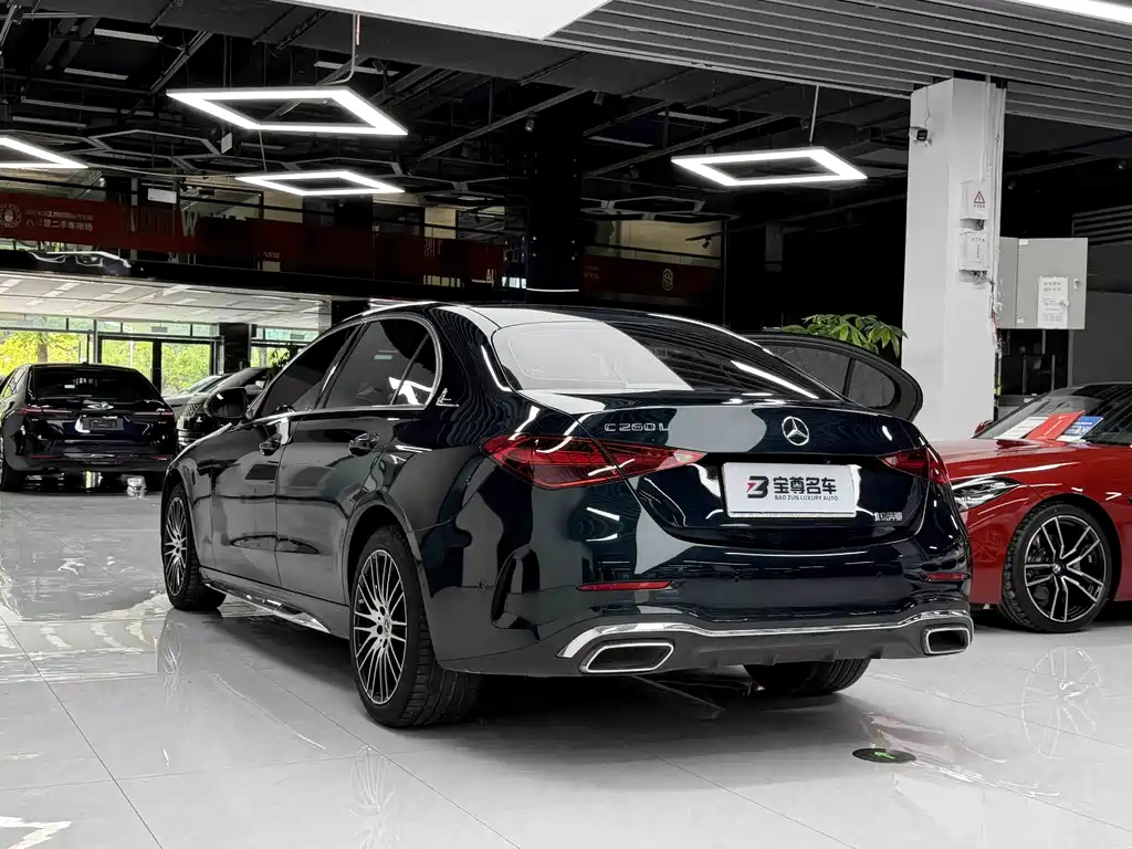 Mercedes-Benz C-Class 2024 — фото 11
