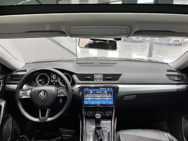 Skoda Superb 2018
