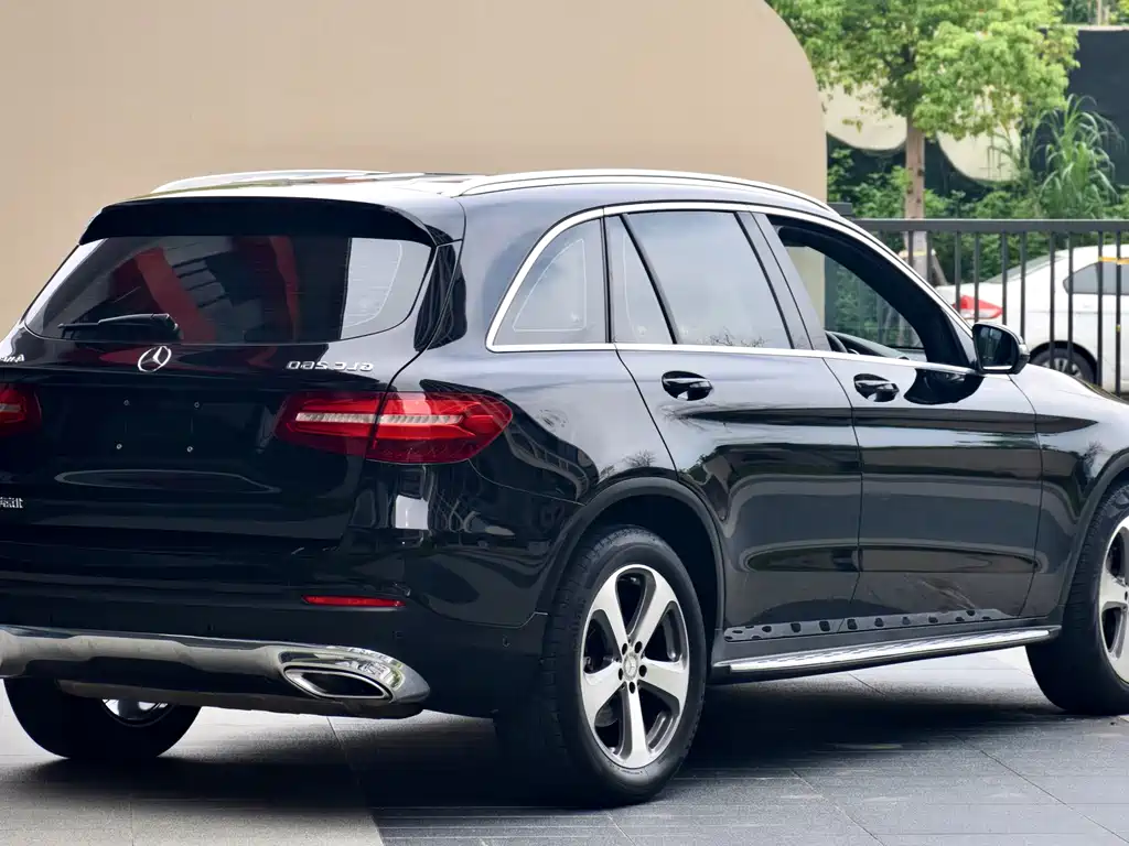 Mercedes-Benz GLC 2016 — фото 9