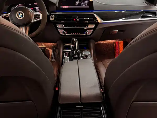 BMW 5 Series 2020