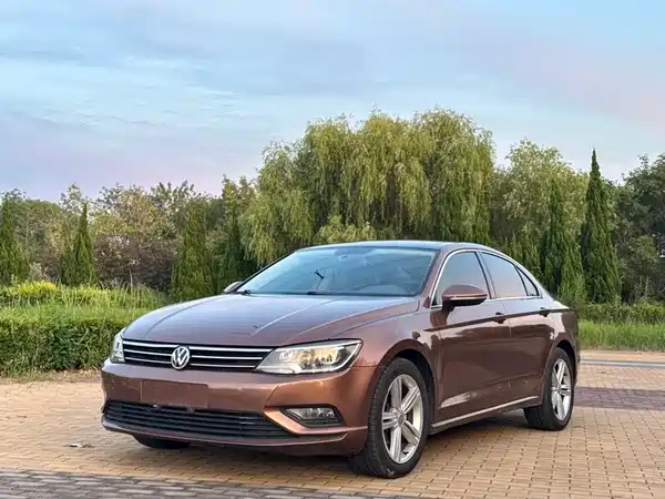 Volkswagen Lamando 2015