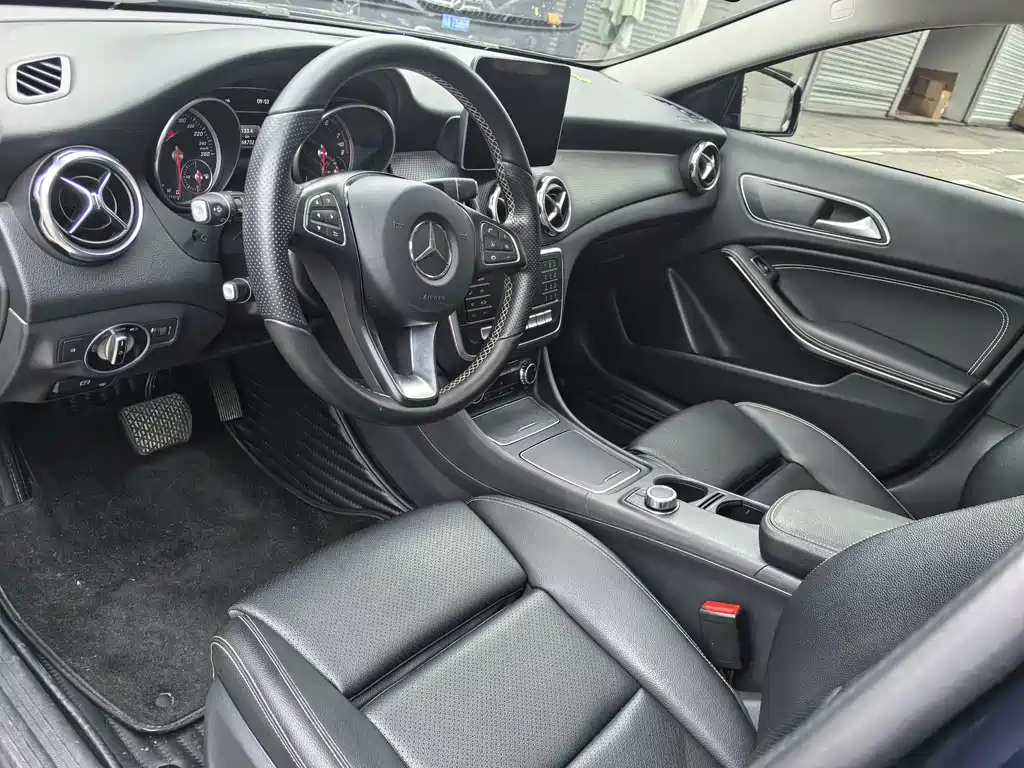 Mercedes-Benz GLA 2018 — фото 5