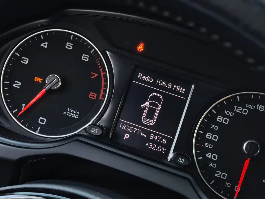 Audi Q5 2015 — фото 16