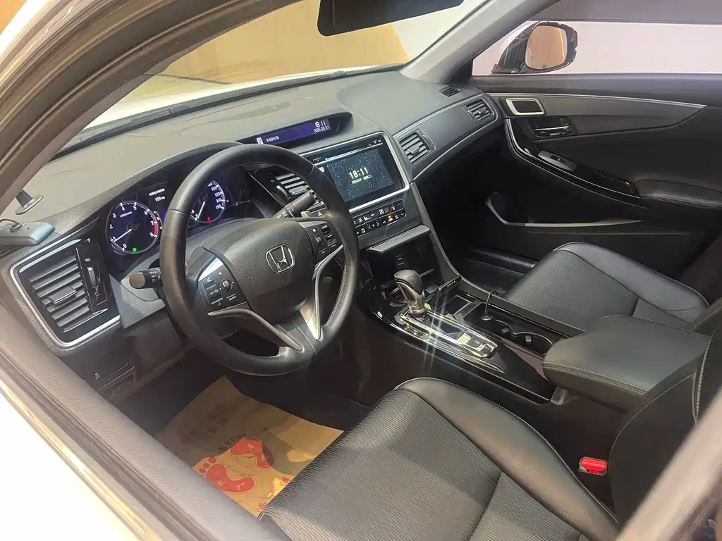 Honda Spirior 2018 — фото 13