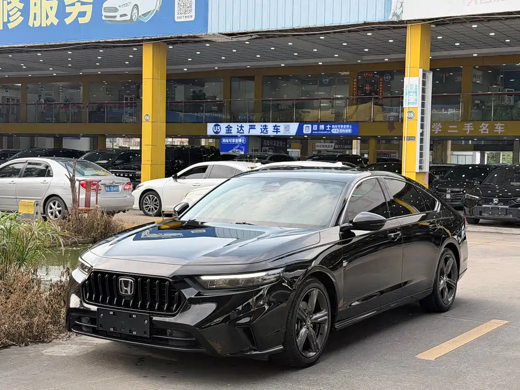 Honda Inspire 2023 — фото 1