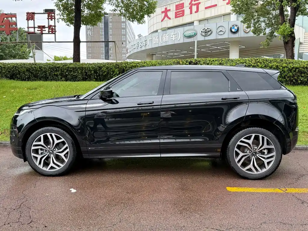 Land Rover Range Rover Evoque 2022 — фото 3