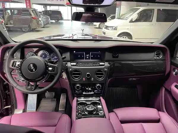 Rolls-Royce Cullinan 2023