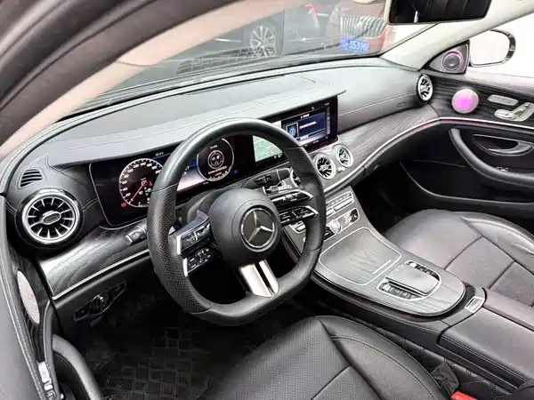 Mercedes-Benz E-Class 2018