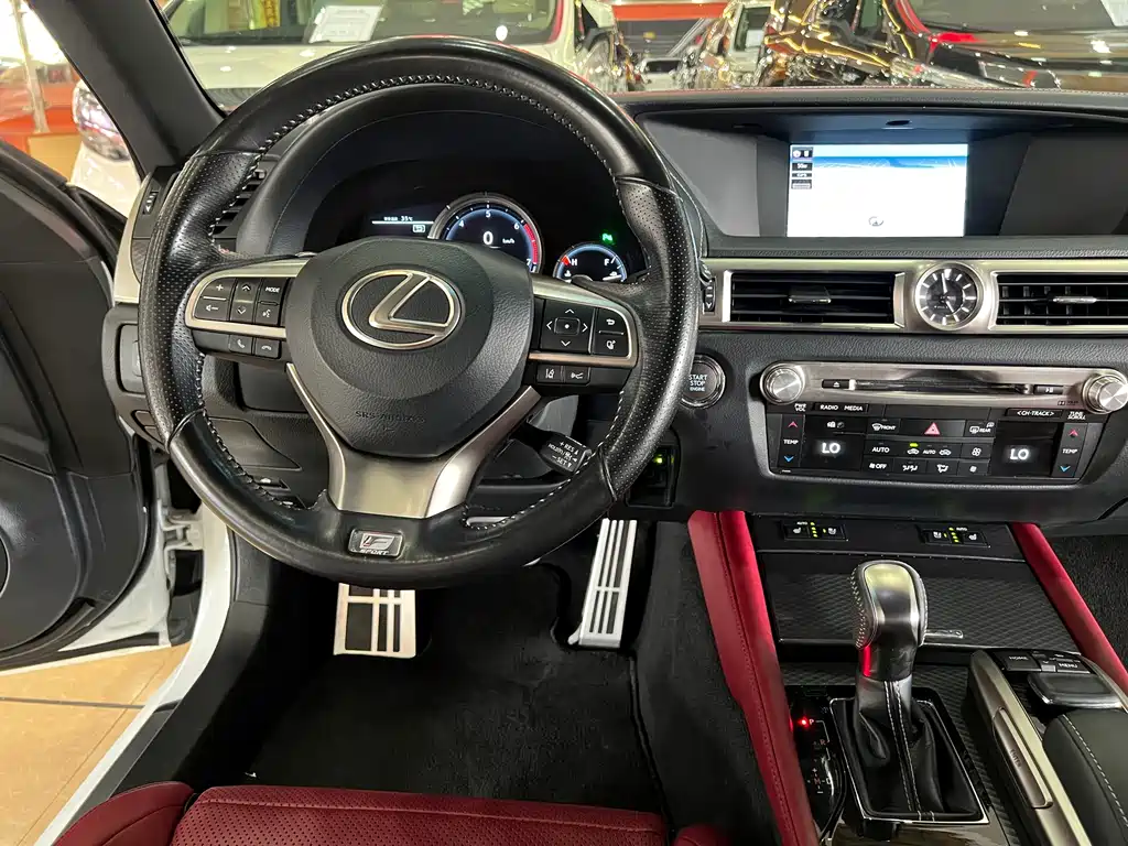 Lexus GS 2018 — фото 13