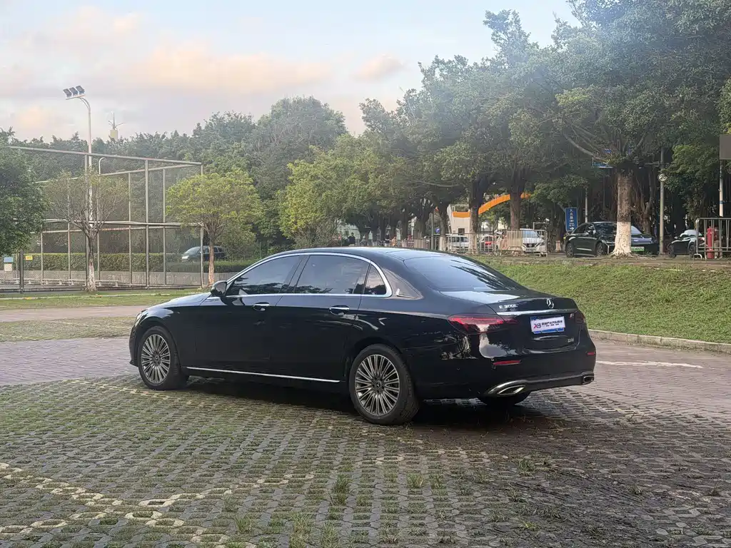 Mercedes-Benz E-Class 2023
