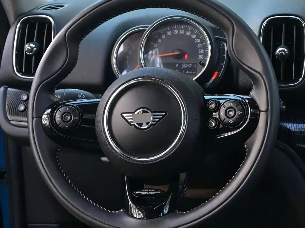 MINI Countryman 2019 — фото 10