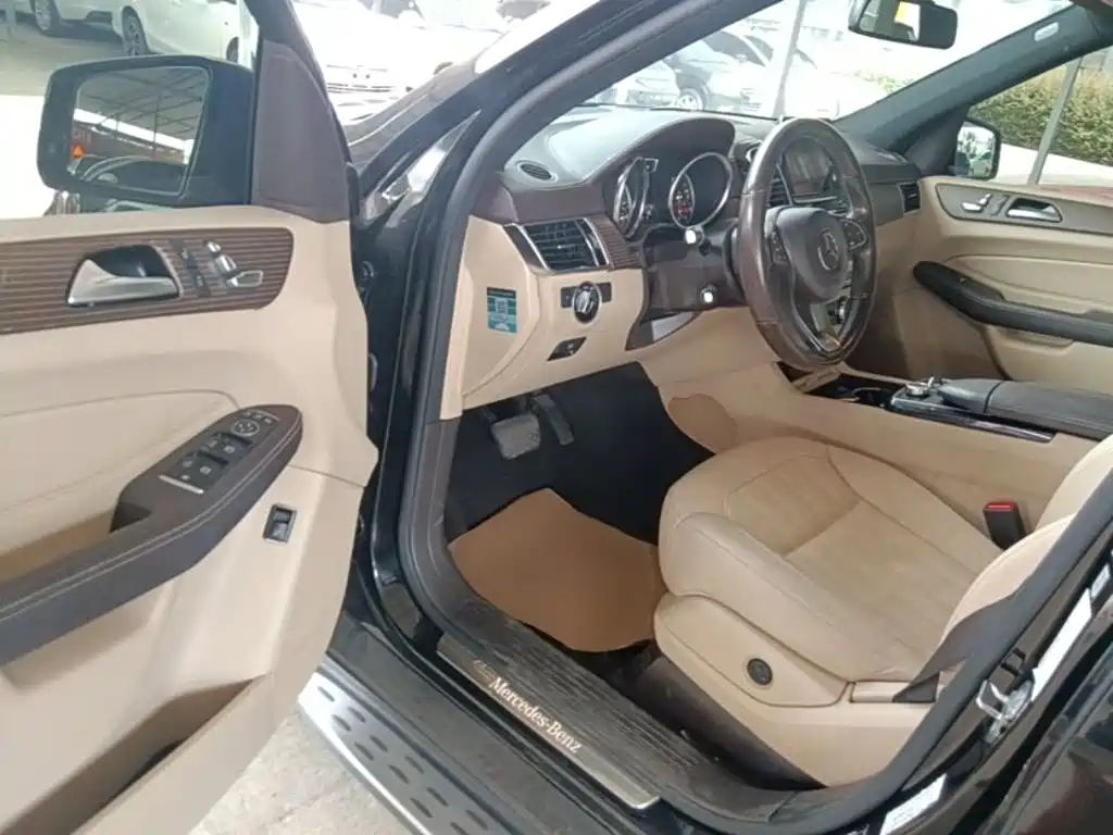 Mercedes-Benz GLE 2018 — фото 16