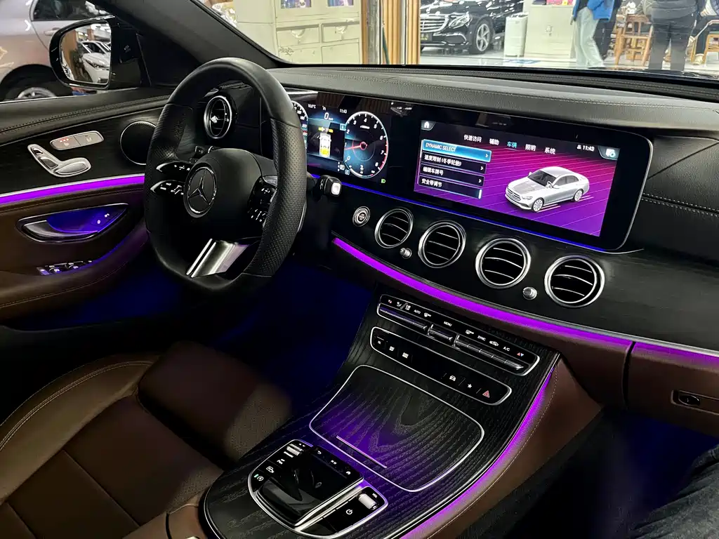 Mercedes-Benz E-Class 2022 — фото 15