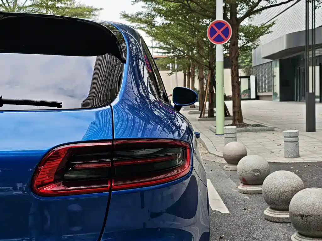 Porsche Macan 2018 — фото 18