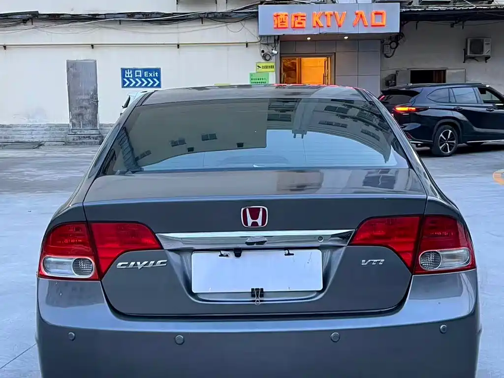 Honda Civic 2009 — фото 17