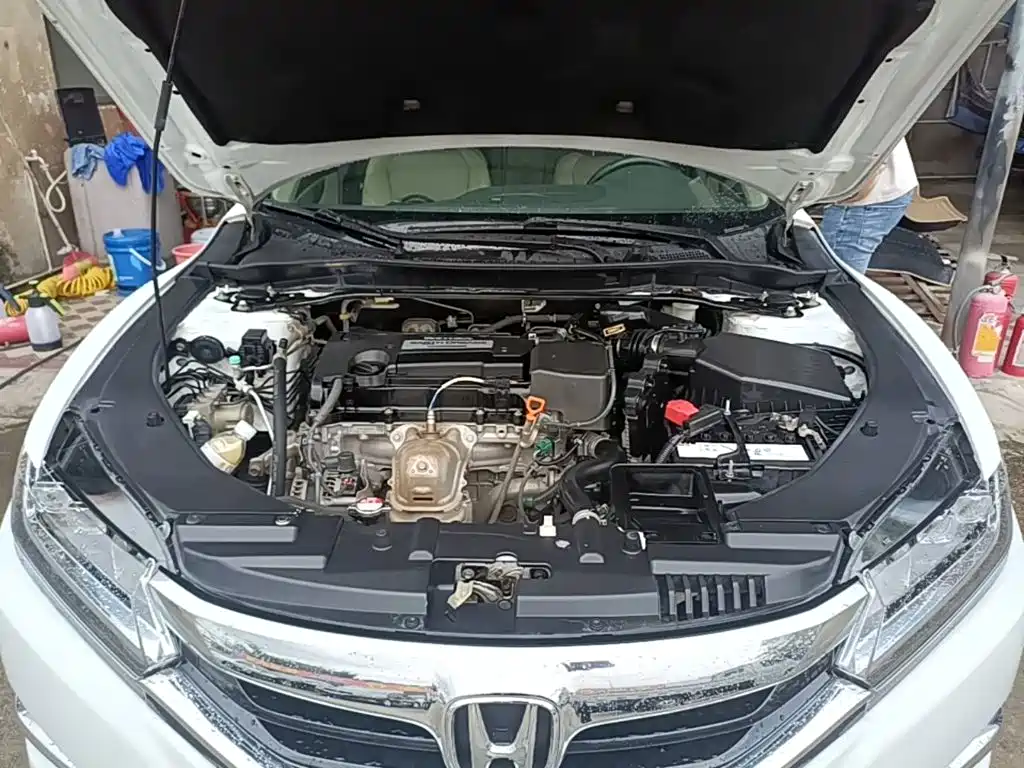 Honda Spirior 2015 — фото 20