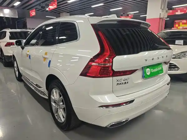 Volvo XC60 2021