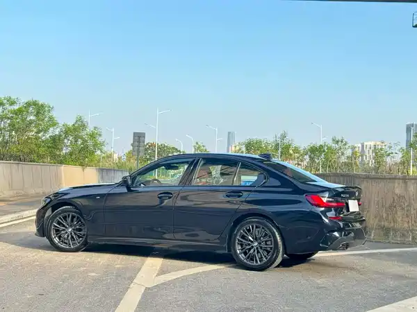 BMW 3 Series 2022