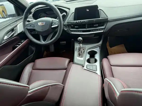 Cadillac CT4 2022