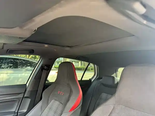 Volkswagen Golf GTI 2024