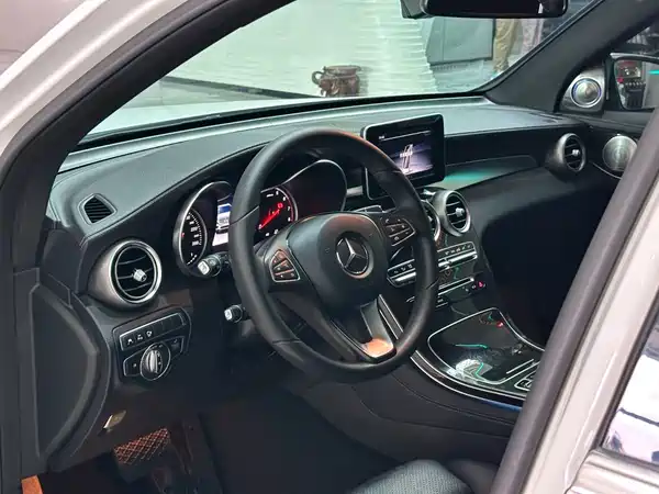 Mercedes-Benz GLC 2018