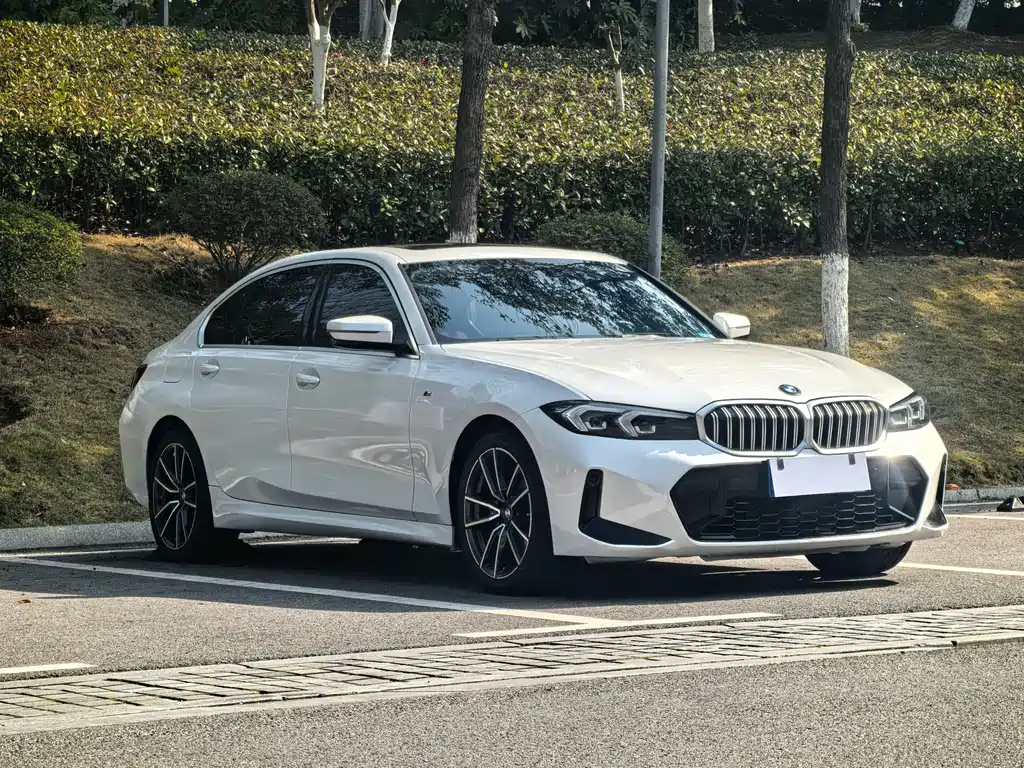 BMW 3 Series 2024