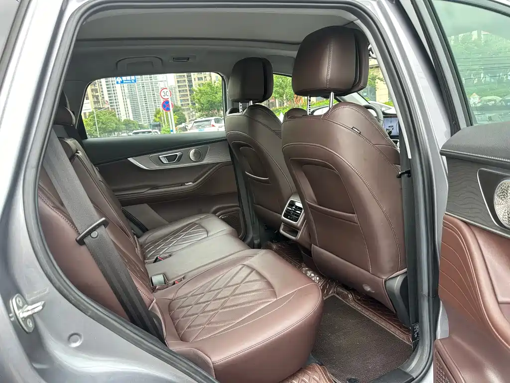 Chery Tiggo 8 PRO 2023 — фото 12