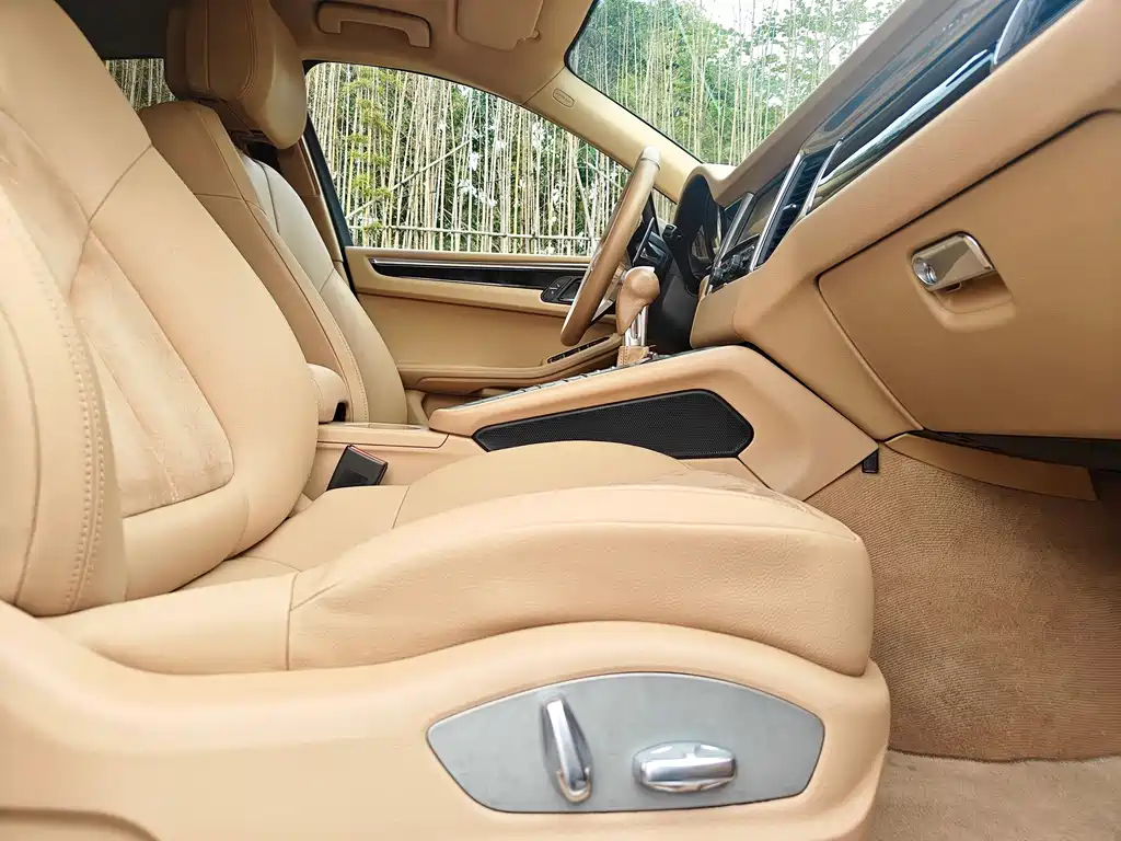 Porsche Macan 2015 — фото 15