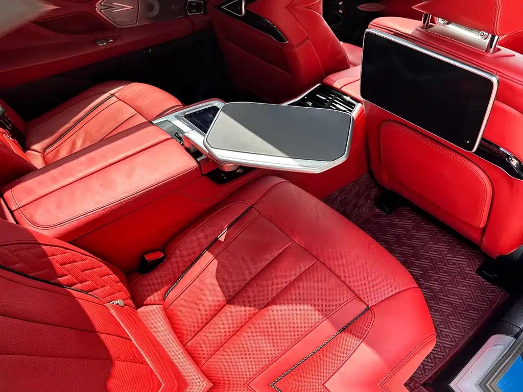 BMW 7 Series 2019 — фото 21