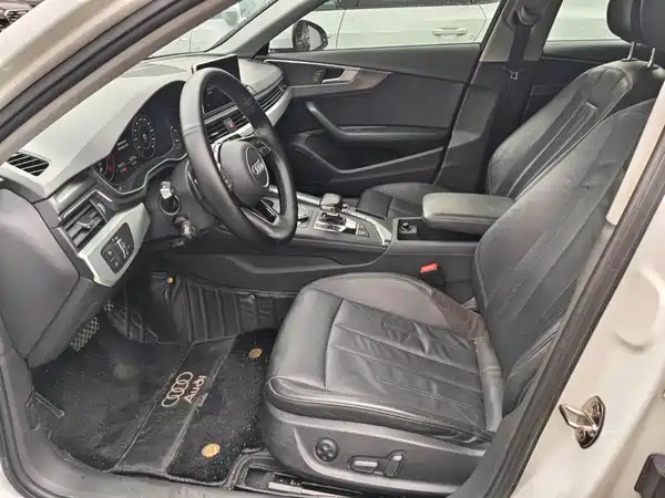 Audi A4L 2018