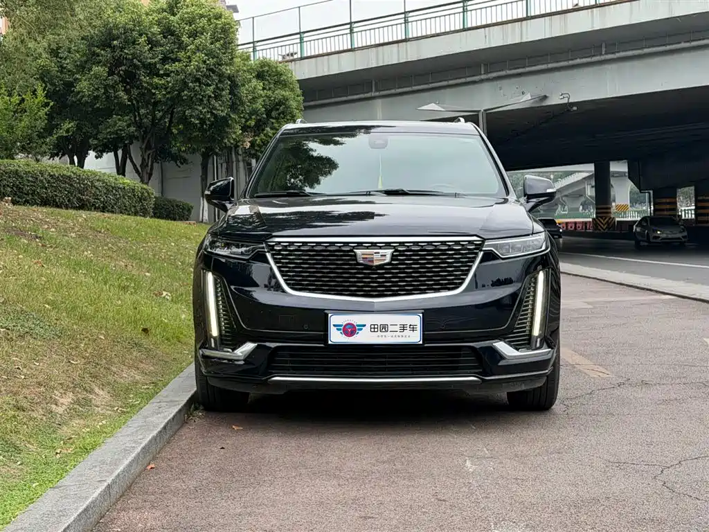 Cadillac XT6 2021 — фото 2