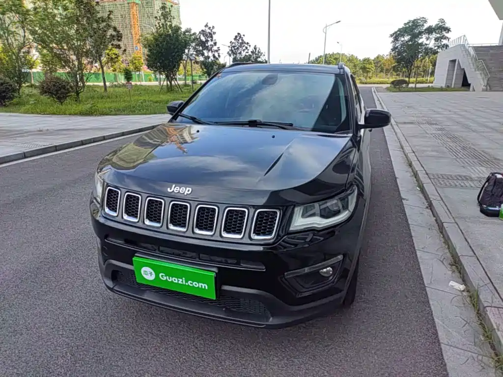 Jeep Compass 2019 — фото 2