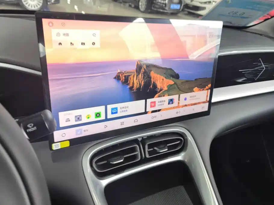 Geely Galaxy Starwish 2026 — фото 13