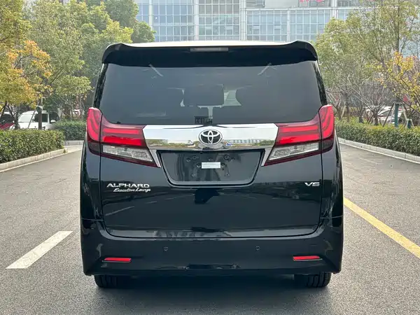 Toyota Alphard 2018