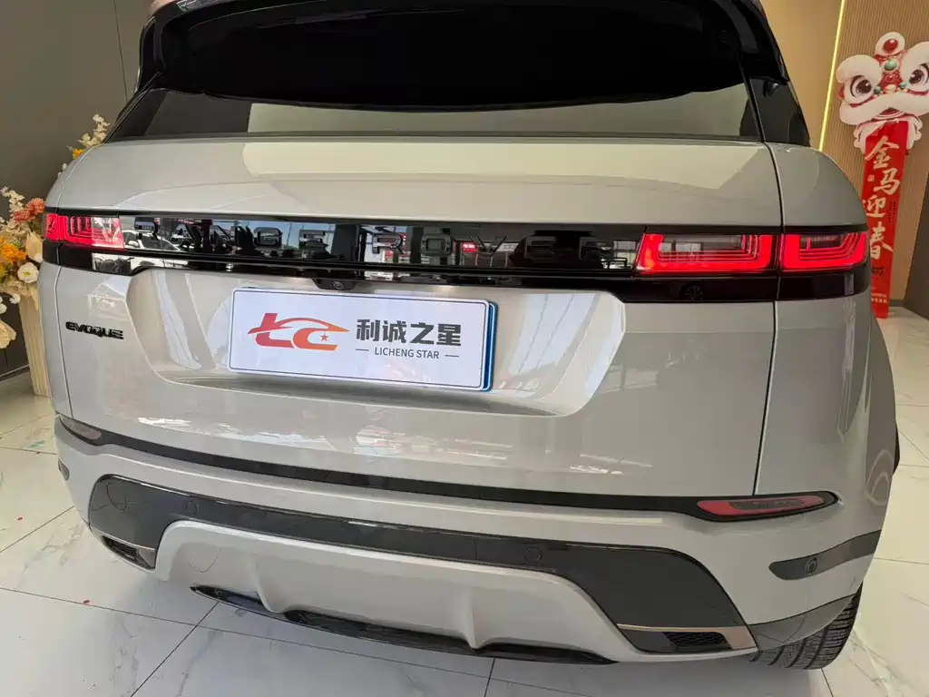 Land Rover Range Rover Evoque 2024 — фото 15