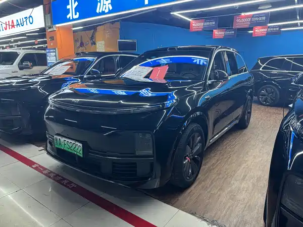 Li Auto L8 2026