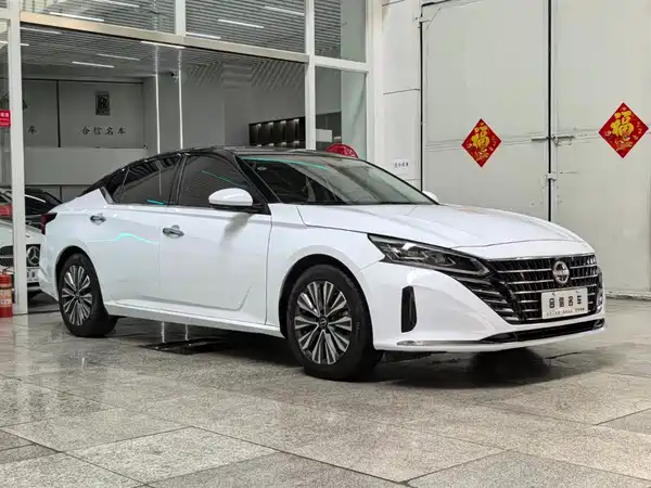 Nissan Teana 2024
