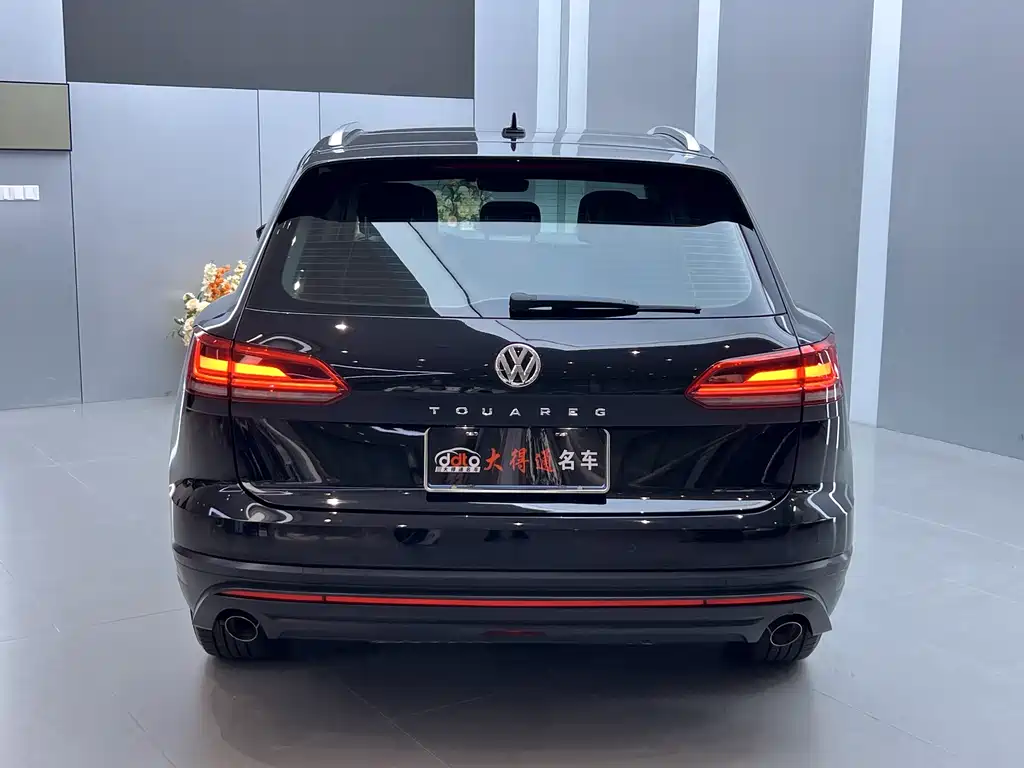 Volkswagen Touareg 2020 — фото 14